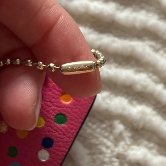 Coach Fuchsia Leather hangtag - Picture 3 of 7